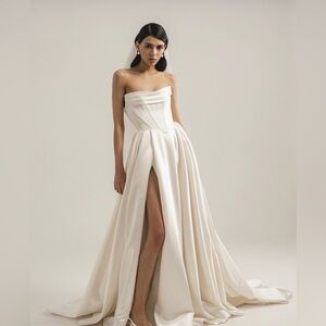Rouvell Strapless Ivory Bridal Gown with Front Slit